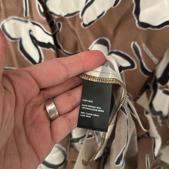 Lafayette 148 New York Silk Scottie Blouse small - Picture 6 of 8